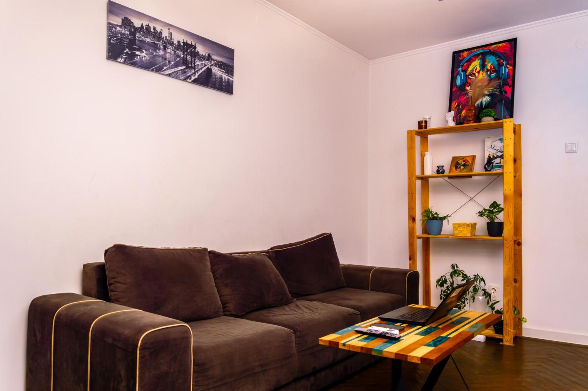 Zaza Apartament - Central Area, With Balcony Târgu Jiu Εξωτερικό φωτογραφία
